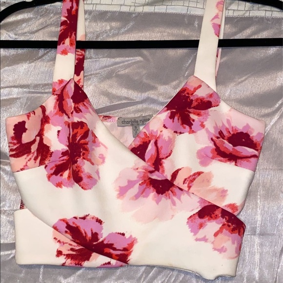 Floral wrap crop top - Picture 3 of 3